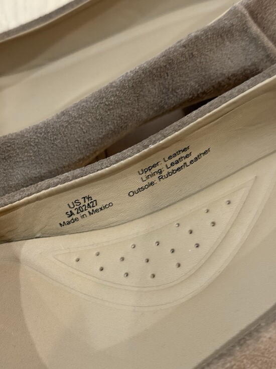 $180 Nisolo Women's Suede Fiorela Mid Block Heels Dress Shoes Tan Beige Pointed - Picture 2 of 6